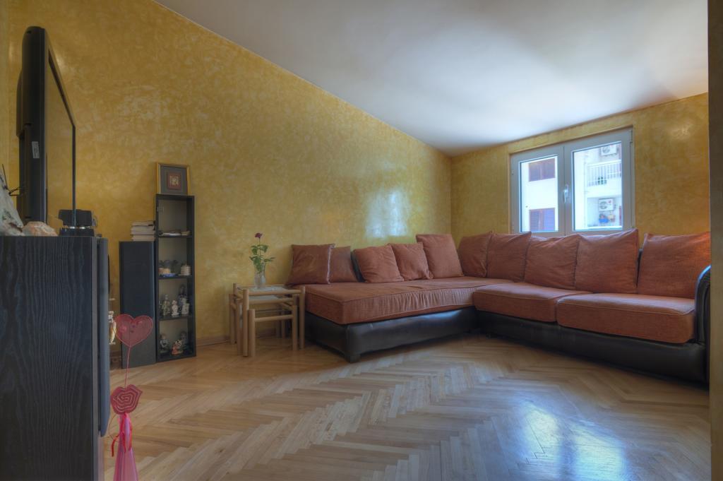 Mira Apartman *