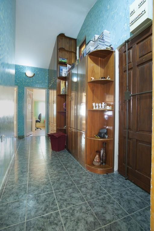 Mira Apartman